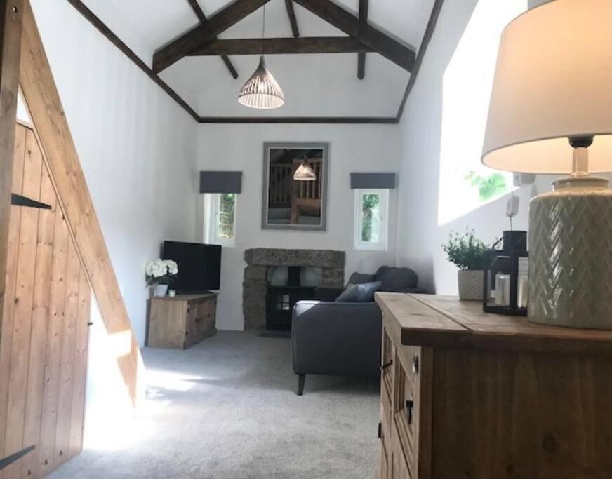 Woodland Cottage In Cornwall With Walled Garden Helston Exterior foto